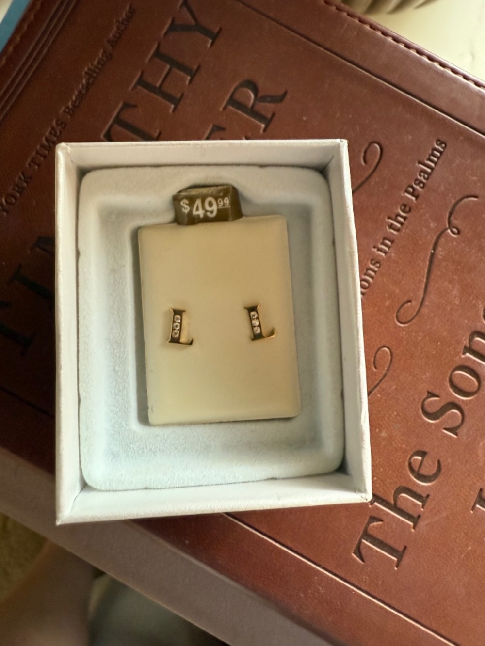 Pagoda L earrings real gold.